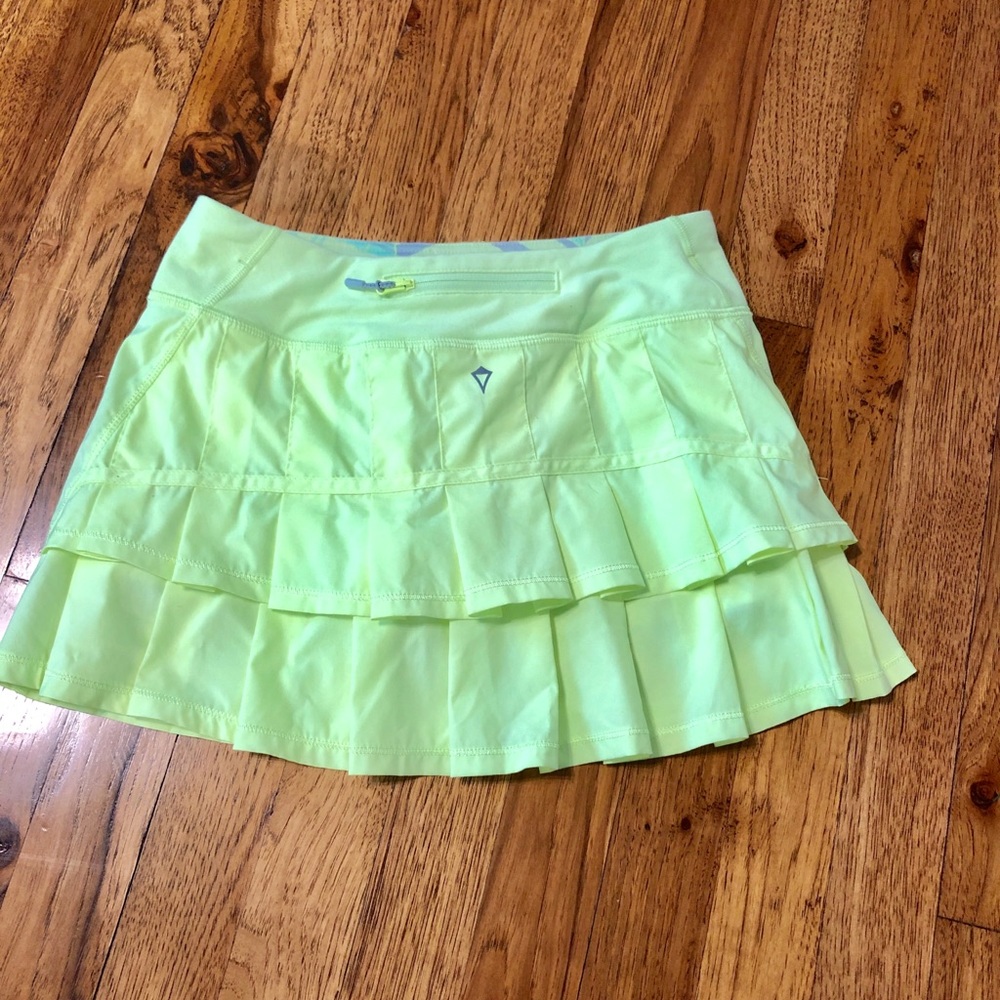 Neon yellow Ivivva skirt